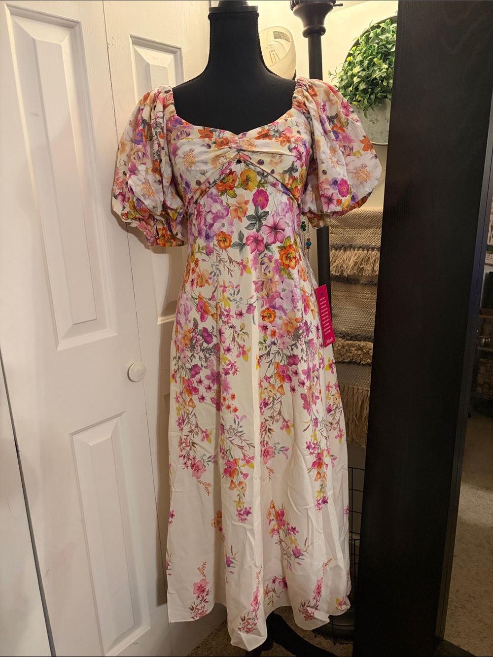 Alex Marie Monroe Cream Midi Dress Floral Puff Sleeve